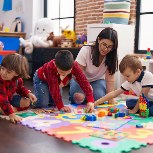 Imagem ilustrativa do curso de Brinquedoteca e Aprendizagem Infantil
